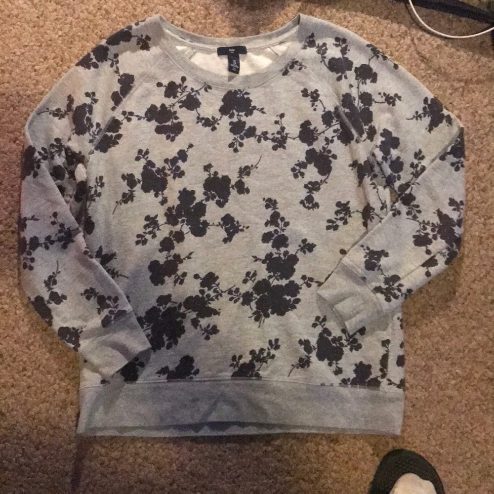 Black and grey floral gap sweatshirt